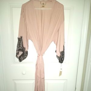 Beautiful blush robe with black lace size L